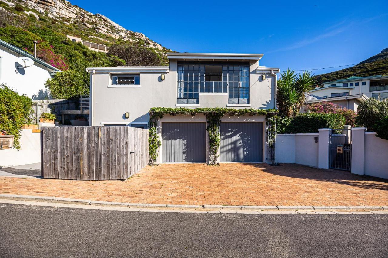Zonnendal Family Home In Charming Kalk Bay Кейптаун Экстерьер фото